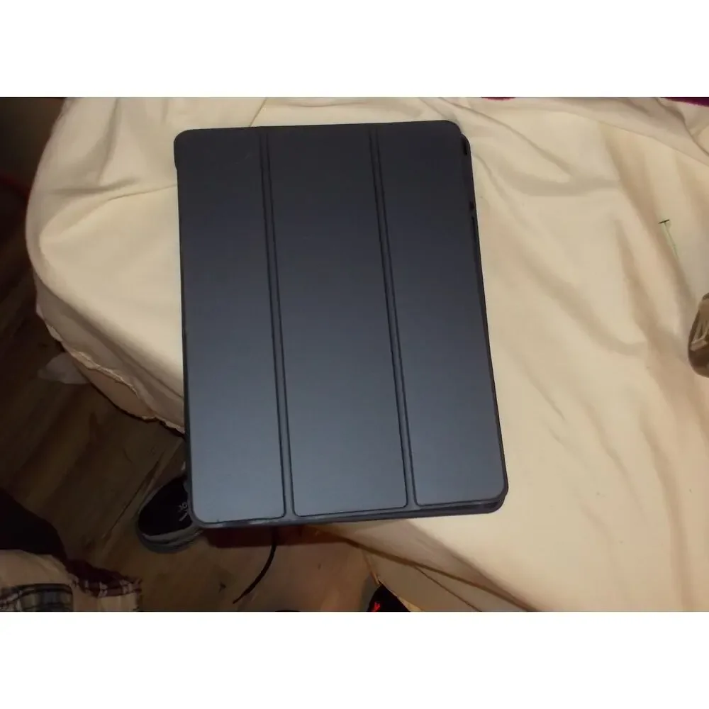 Slicone Reader or Computer Case